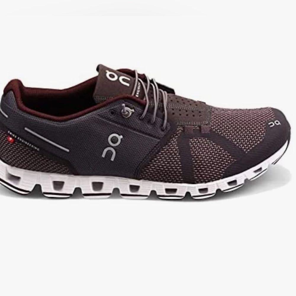On Running cloud in purple size 11